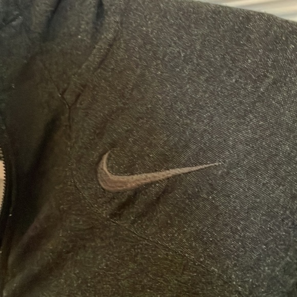 𝅺NIKE Pro Training Dri-Fit Hoodie - All Black - Small - Picture 4 of 5